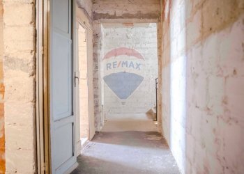 Hall / corridoio - Casa indipendente Via Coriolano
 
14, Acquaviva delle Fonti - foto 26