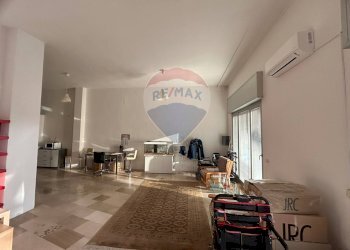 Soggiorno - Ufficio Via Camillo Rosalba
 
46, Bari - foto 3