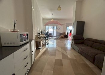 Soggiorno - Ufficio Via Camillo Rosalba
 
46, Bari - foto 5