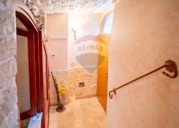 Scale - Independent house Via Spirito Santo
 
37, Giovinazzo - photo 4