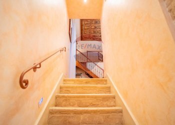 Scale - Independent house Via Spirito Santo
 
37, Giovinazzo - photo 5