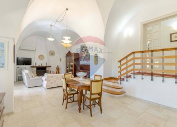 Sala da pranzo - Rustico Villa Gaia Via Guidano
 
snc, Galatina - foto 12