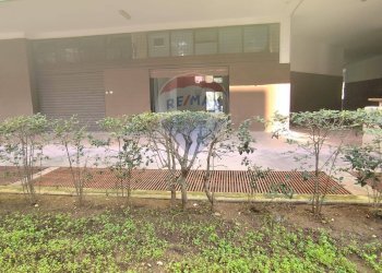 Edificio all\'aperto - Locale Commerciale Via Papa Giovanni Paolo I
 
10, Bari - foto 15