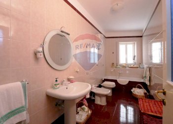 Bagno - Villa Via Santa Maria della Pietà
 
33, Adelfia - foto 18
