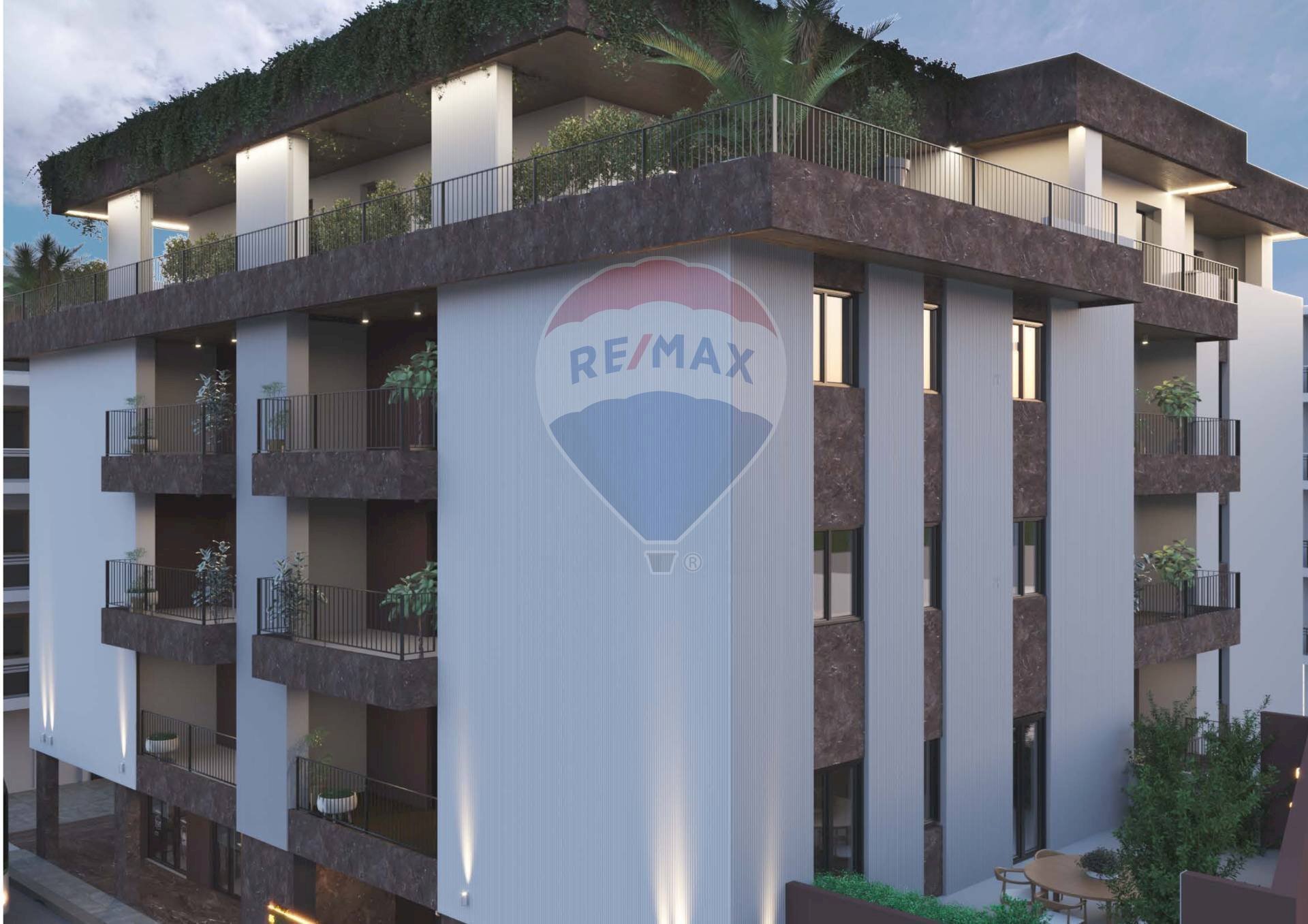 Edificio all\'aperto - Trilocale Via Ospedale Di Venere
 
83, Bari - foto 1