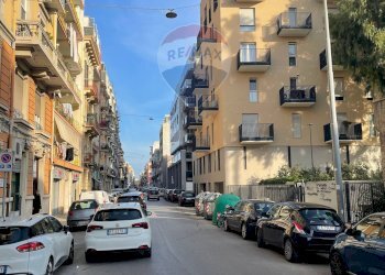 Edificio all\'aperto - Locale Commerciale Via Napoli
 
235, Bari - foto 1