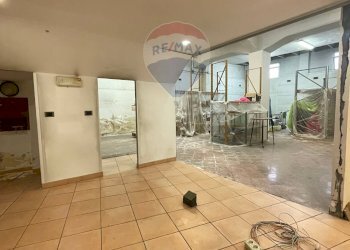 Non correlato - Locale Commerciale Via Napoli
 
235, Bari - foto 13