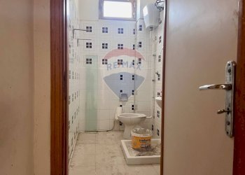 Bagno - Locale Commerciale Via Giovanni Modugno
 
29, Bari - foto 7