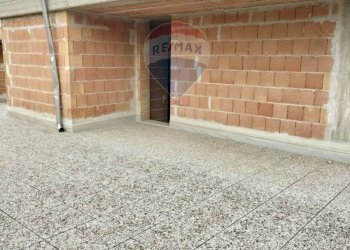 Dettagli - Stabile - Palazzo Via Giuseppe Tatarella
 
snc, Noicàttaro - foto 8