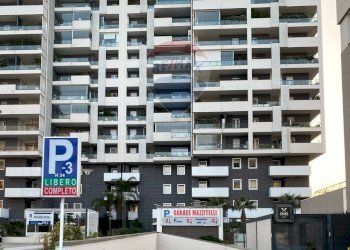 Edificio all\'aperto - Box Via Orfeo Mazzitelli
 
258, Bari - foto 1