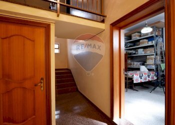 Hall / corridoio - Casa indipendente Via Vito Oronzo Colapinto
 
10, Turi - foto 16