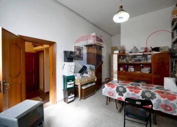 Sala da pranzo - Casa indipendente Via Vito Oronzo Colapinto
 
10, Turi - foto 18