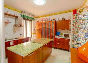 Cucina - Quadrilocale Via Antonio De Curtis
 
28, Bari - foto 3