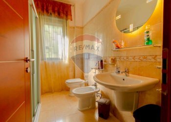 Bagno - Quadrilocale Via Antonio De Curtis
 
28, Bari - foto 8