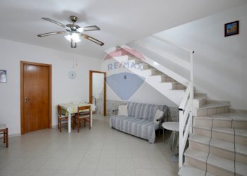 Sala da pranzo - Villa a Schiera Via delle Acacie
 
30, Manduria - foto 3