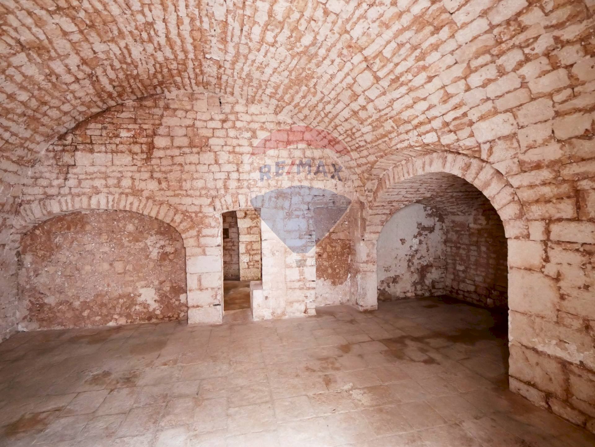 Stanza vuota - Casa indipendente Via del Martiri
 
3, Sammichele di Bari - foto 2