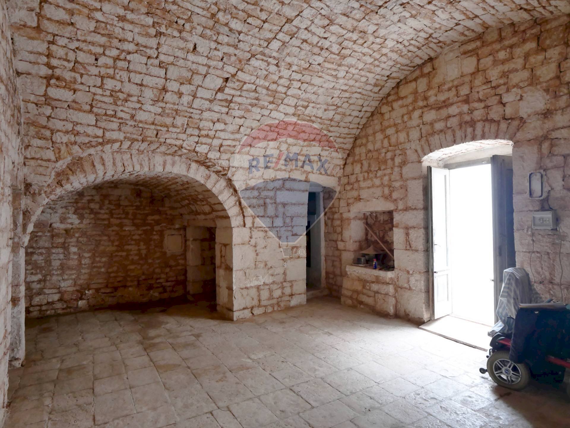 Stanza vuota - Casa indipendente Via del Martiri
 
3, Sammichele di Bari - foto 3