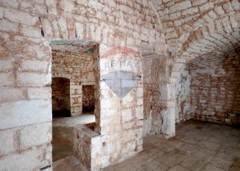 Stanza vuota - Casa indipendente Via del Martiri
 
3, Sammichele di Bari - foto 6