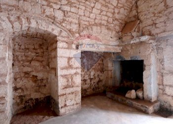 Stanza vuota - Casa indipendente Via del Martiri
 
3, Sammichele di Bari - foto 11