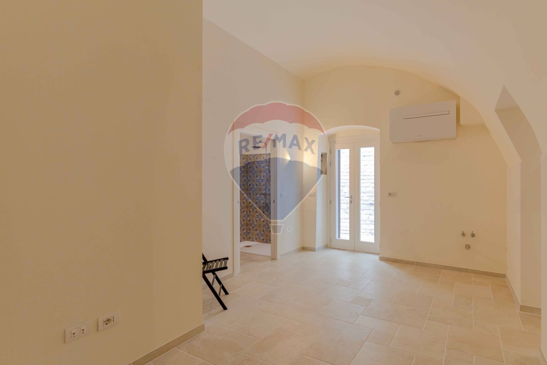 Stanza vuota - Two-room apartment Via Bellini
 
16-19, Trani - photo 2