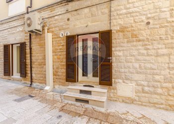Casa all\'aperto - Bilocale Via Bellini
 
16-19, Trani - foto 1
