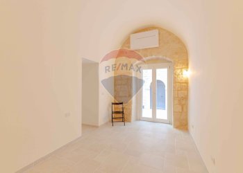 Stanza vuota - Bilocale Via Bellini
 
16-19, Trani - foto 4