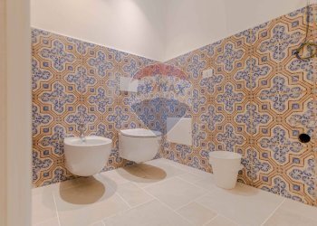 Bagno - Bilocale Via Bellini
 
16-19, Trani - foto 8