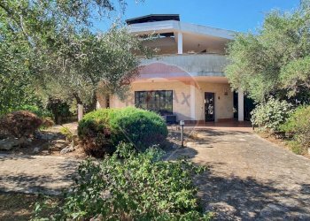 Casa all\'aperto - Villa Via Aldo Rossi
 
2, Casamassima - foto 1