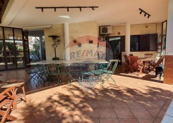 Terrazza - Villa Via Aldo Rossi
 
2, Casamassima - foto 13