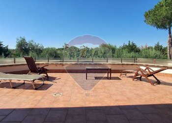 Terrazza - Villa Via Aldo Rossi
 
2, Casamassima - foto 36