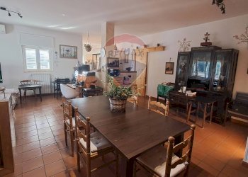 Sala da pranzo - Villa Carraro dei Masci
 
1425, Gioia del Colle - foto 3