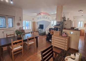 Sala da pranzo - Villa Carraro dei Masci
 
1425, Gioia del Colle - foto 10