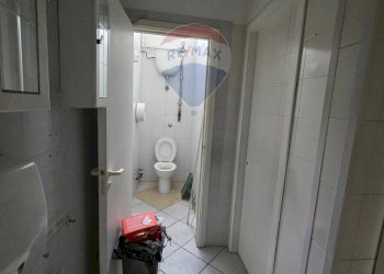 Bagno - Locale Commerciale Via Manzoni
 
4, Lecce - foto 4