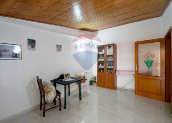 Soggiorno - Casa indipendente Vico Mario De Donato
 
7, Turi - foto 13