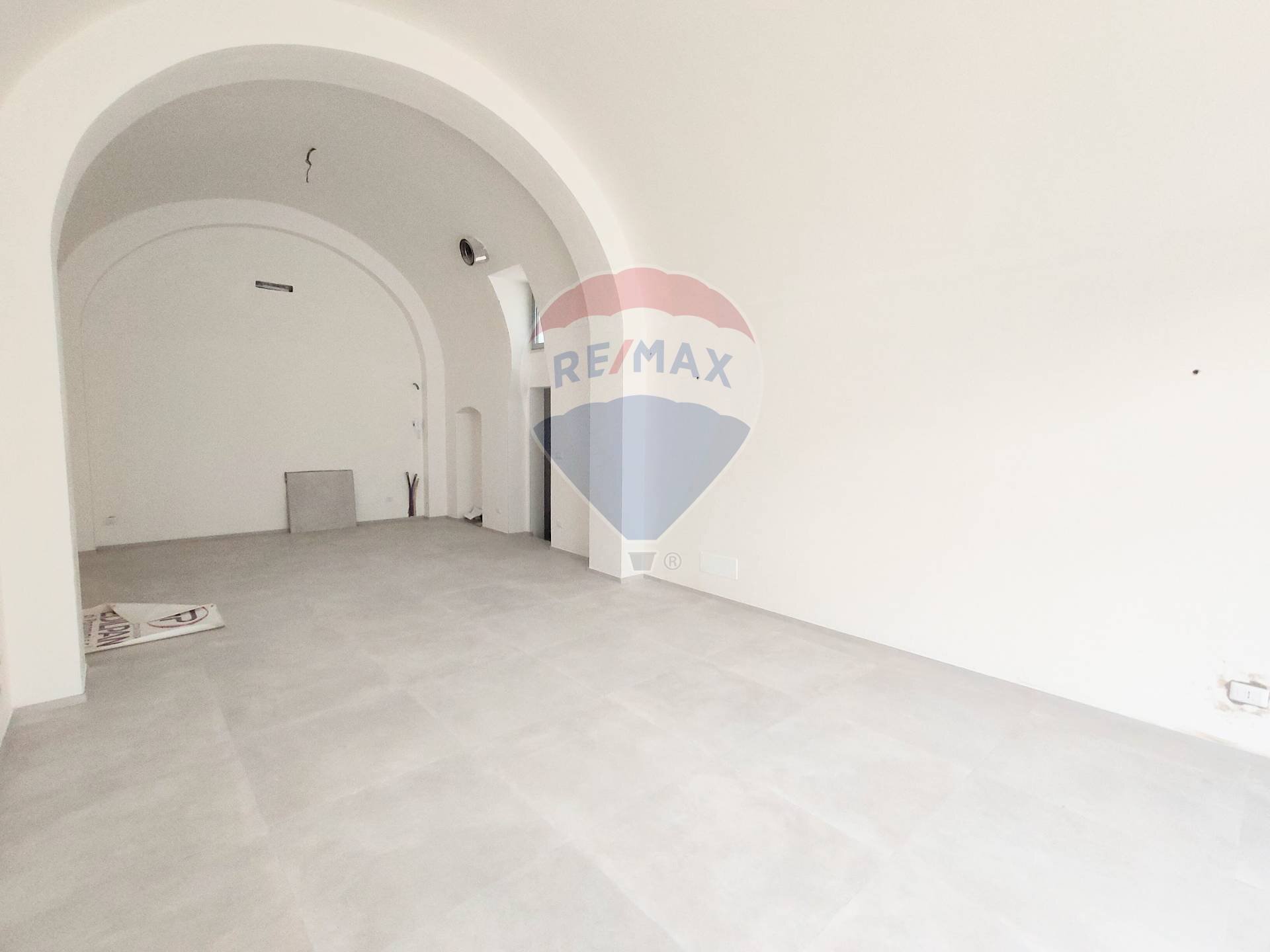 Stanza vuota - Commercial Premises Via Carlo Alberto
 
18, Bitritto - photo 3