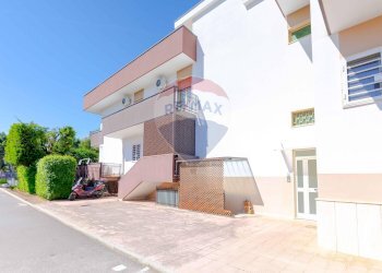 Edificio all\'aperto - Appartamento Via Ospedale Di Venere
 
109, Bari - foto 14