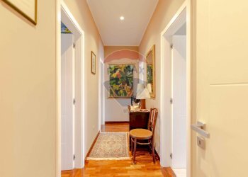 Hall / corridoio - Appartamento Via Ospedale Di Venere
 
109, Bari - foto 5