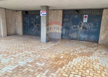 Edificio all\'aperto - Box Via Vecchia Rutigliano, Noicàttaro - foto 3