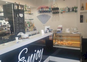 Cucina - Commercial Premises Via Raimondello Orsini
 
26, Taranto - photo 2