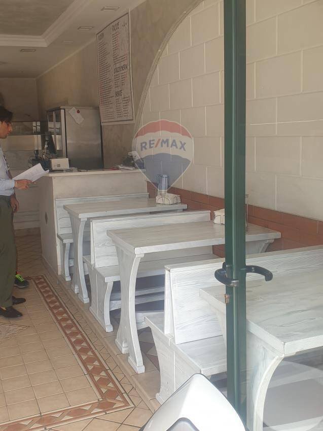 Lavanderia - Commercial Premises Via Raimondello Orsini
 
145, Taranto - photo 3