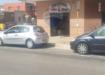 Edificio all\'aperto - Commercial Premises Via Raimondello Orsini
 
145, Taranto - photo 4