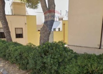 Edificio all\'aperto - Trilocale Via Pò
 
10, Nardò - foto 2