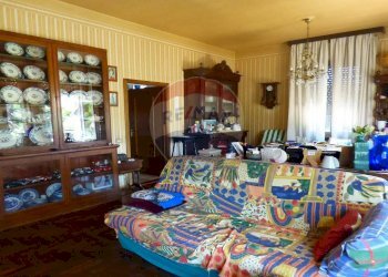 Sala da pranzo - Casa indipendente via Cavour
 
26, Leggiuno - foto 8