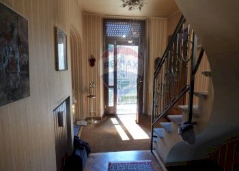 Hall / corridoio - Casa indipendente via Cavour
 
26, Leggiuno - foto 9