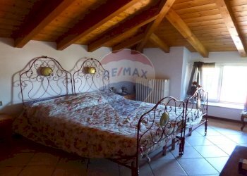 Camera / camera da letto - Casa indipendente via Cavour
 
26, Leggiuno - foto 17