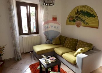 Soggiorno - Casa semi indipendente Via Cartiera
 
5, Luino - foto 5