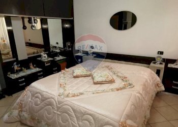 Camera / camera da letto - Casa semi indipendente Via Cartiera
 
5, Luino - foto 8