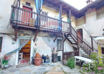 Casa all\'aperto - Rustico Località Aga, Casalzuigno - foto 3