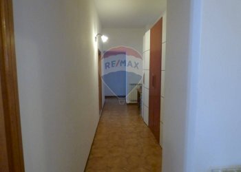 Hall / corridoio - Bilocale Via Taburri
 
4, Valganna - foto 7