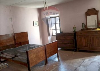 Sala da pranzo - Casa semi indipendente Via Vicolo Dell'Orto
 
1, Cassano Valcuvia - foto 5